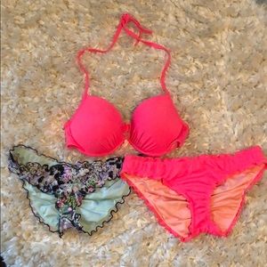 Victoria’s Secret Swimsuit Set